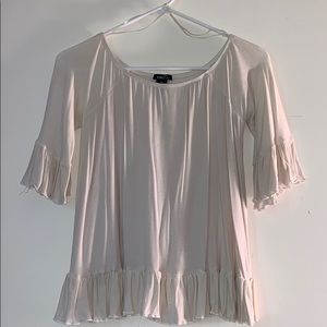 🌸Cute cream color top